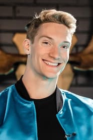 Thobias Thorwid as Lewis