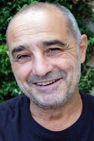 Éric Fraticelli as Lieutenant Lorenzi