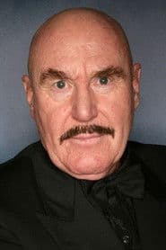 Roger Ward dans le rôle de Brophy