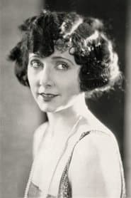 Mae Busch في دور Mae