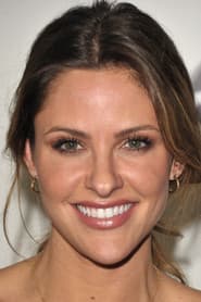 Jill Wagner dans le rôle de Polly Watt