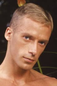 David Logan dans le rôle de Self