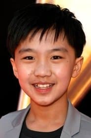 Ian Chen dans le rôle de Eugene Choi
