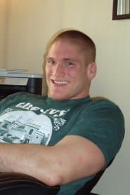 Todd Duffee dans le rôle de Tim Newhouse