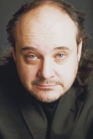 Paulus Manker في دور Richard Stieglmeier