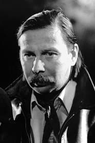 Matti Pellonpää dans le rôle de Mikkonen