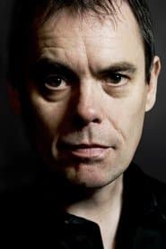 Kevin Eldon في دور Sergeant Tony Fisher