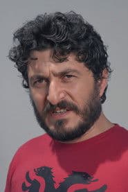 Ayton Sert في دور Foto Muhabiri