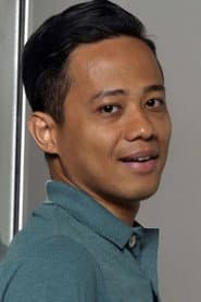 Muhadkly Acho as Hengky Supratman