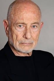 Stanley B. Herman dans le rôle de Moustacheless Man
