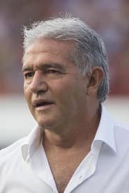 Jorge Burruchaga dans le rôle de Self
