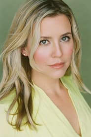Noelle Kenney في دور Autumn