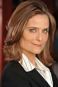 Elizabeth Karr dans le rôle de Rachel