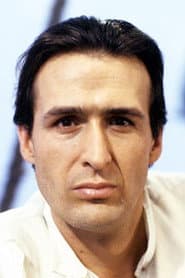 Nicholas Pritchard as Peter Carter