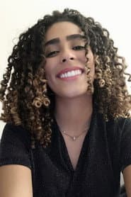 Sarah Albino dans le rôle de Woman II