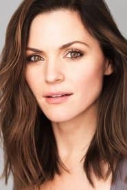 Lauren Bittner في دور Julie