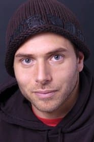 Rick Salomon dans le rôle de Dale