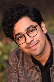 Riddhi Sen في دور Parimal (Puti)