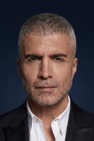 Özcan Deniz في دور Hasmet