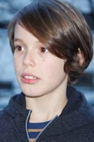 Leo Heim dans le rôle de Young Thomas