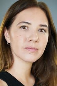 Alexandra Swarens في دور Olive