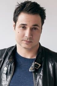 Adam Ferrara dans le rôle de Sal