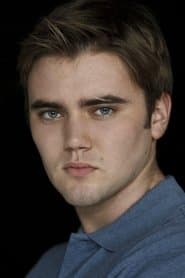 Cameron Bright في دور Oleg Yugorsky