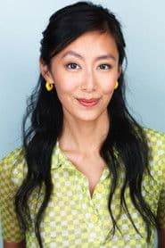 Katie Kuang as Leonora