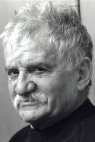 Marc Fayolle في دور Foureau