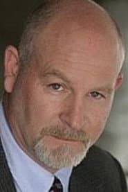 Sean Hennigan dans le rôle de Jim McCoy