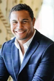 Thierry Dusautoir dans le rôle de Self