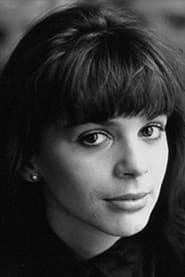 Sonja Martin dans le rôle de Rena