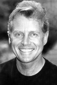 Brian Avery dans le rôle de Carl Smith