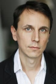 Sébastien Corona dans le rôle de President of the Commission