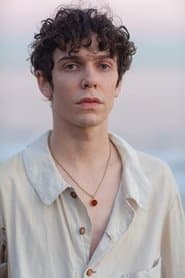 Ben Levi Ross في دور Freddy