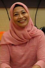 Brilliana Desy Dwinawati dans le rôle de Bulik Yayuk