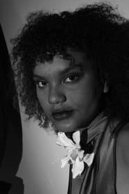 Giulia Ramos dans le rôle de Agatha Falcão