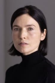 Marja Salo dans le rôle de Enni