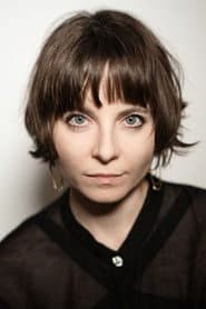 Delia-Deborah Wagner في دور Corinna, Susis Tochter