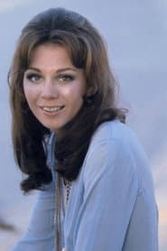 Kathryn Leigh Scott في دور Victoria Rogers