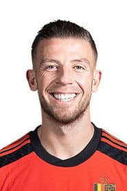 Toby Alderweireld dans le rôle de Self