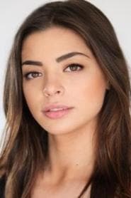 Gia Mantegna dans le rôle de Stephanie Silverman