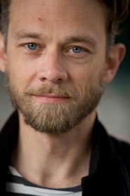 Oliver Bokern في دور Florian