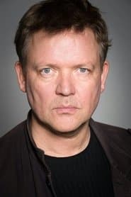 Justus von Dohnányi في دور Siegfried Hühnerberg
