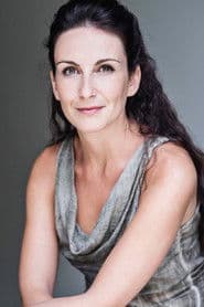 Madalena Alberto في دور Estrid