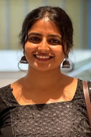 Sona Maria Abraham dans le rôle de Karthika Kuruvila