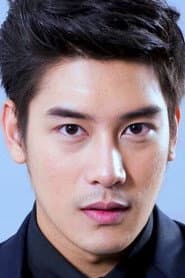 ภูภูมิ พงศ์ภาณุ dans le rôle de Por