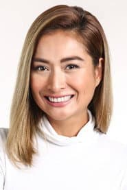 Phoemela Baranda dans le rôle de Hazel