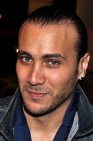 Merwan Rim في دور Le DJ du karaoké