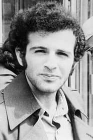 Otkam Isgandarov as Young Nariman